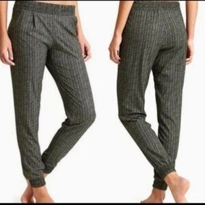 Athleta Women's Aliso Lightweight Green Chevron Pattern Jogger Pants Size 4.